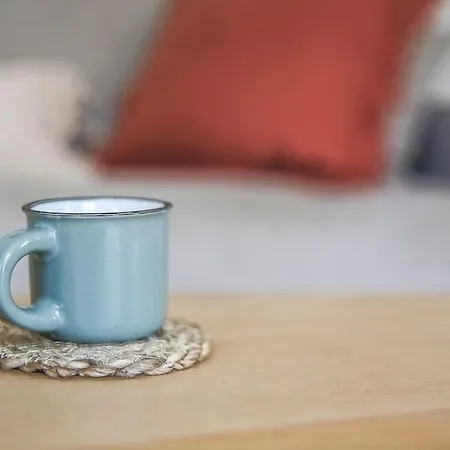 Le Petit Morny. Renove Lumineux Et *