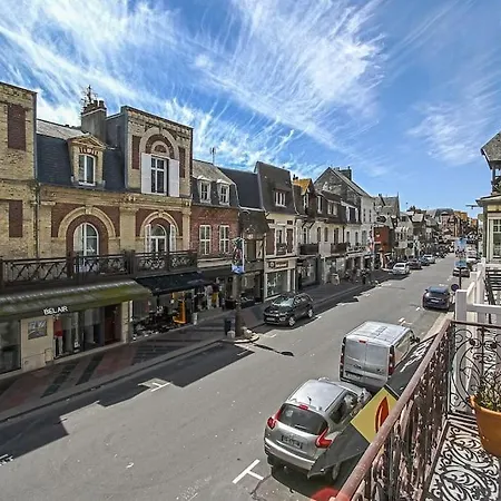 Le Petit Morny. Renove Lumineux Et *