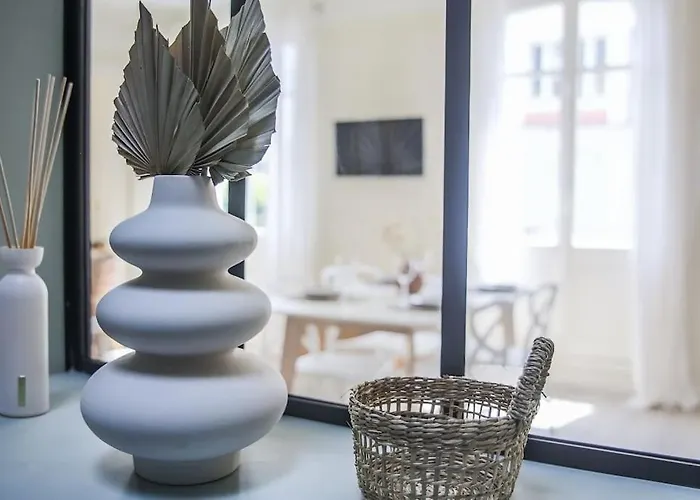 Le Petit Morny. Renove Lumineux Et دوفييل